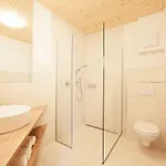 Zum Stubaier Gletscher - Wald Apartman *