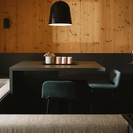 Zum Stubaier Gletscher - Wald Appartement