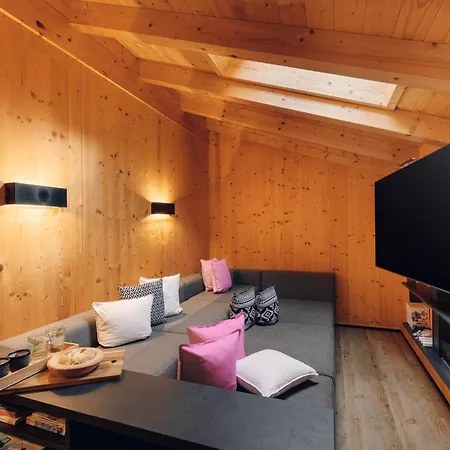 Apartmán Zum Stubaier Gletscher Neustift im Stubaital