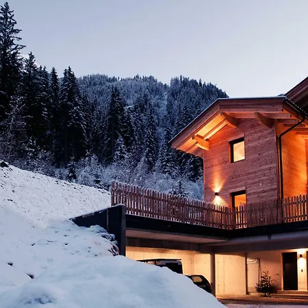 Zum Stubaier Gletscher *